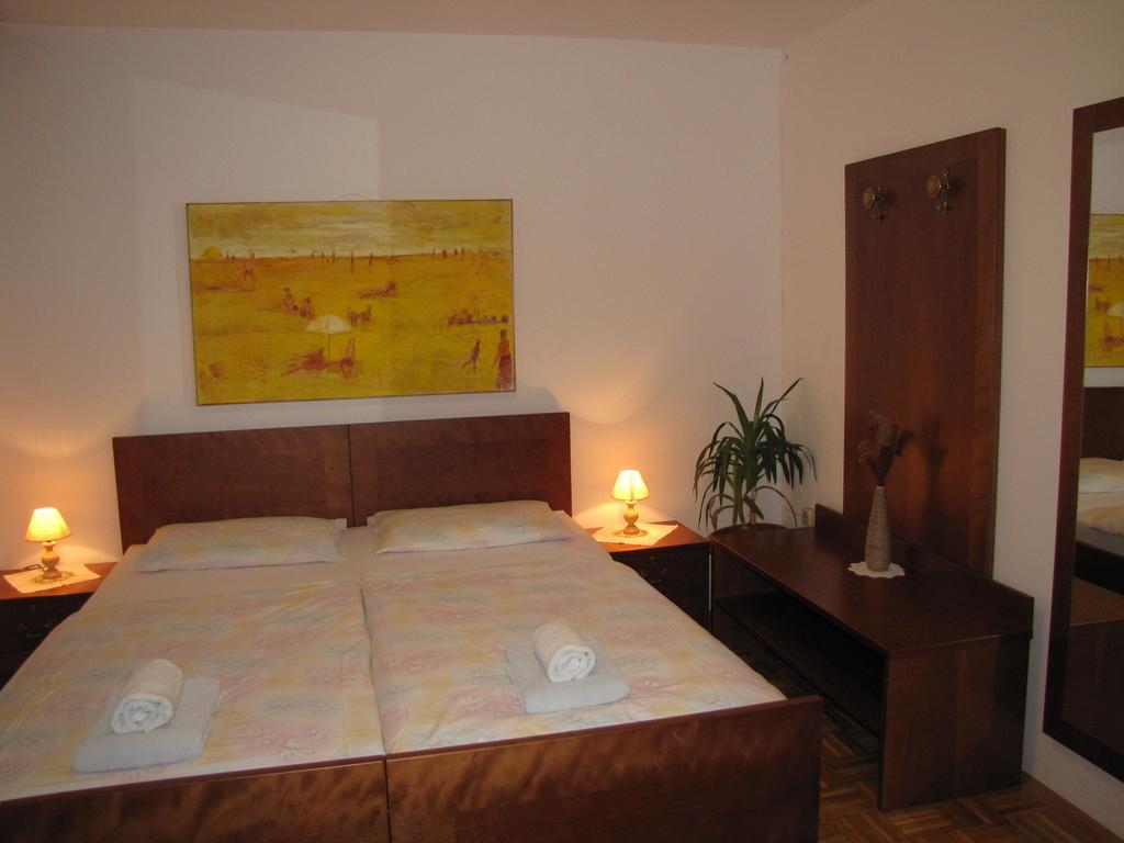 Guesthouse Zorko Gostilna Domen Smarjeske Toplice Exterior foto